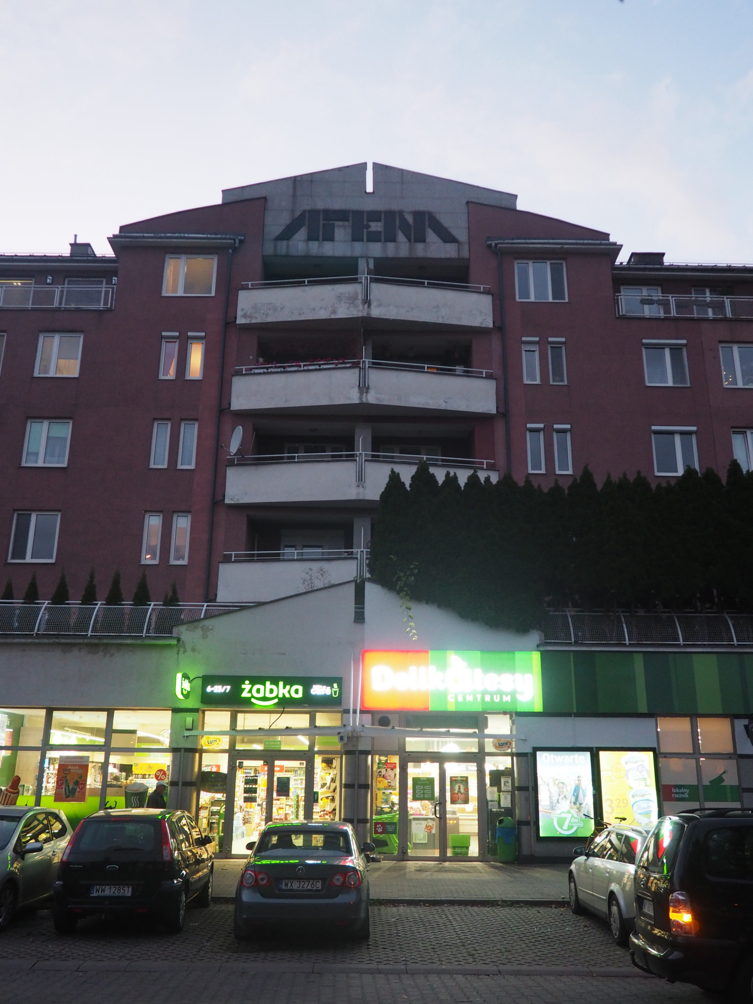 Zdjęcie architektury budynku Budynek mieszkalno-usługowy